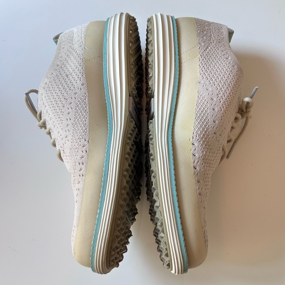 Cole Haan Women’s Golf Original Grand 360 Stitchlite Wingtip 9B Beige Aqua Trim